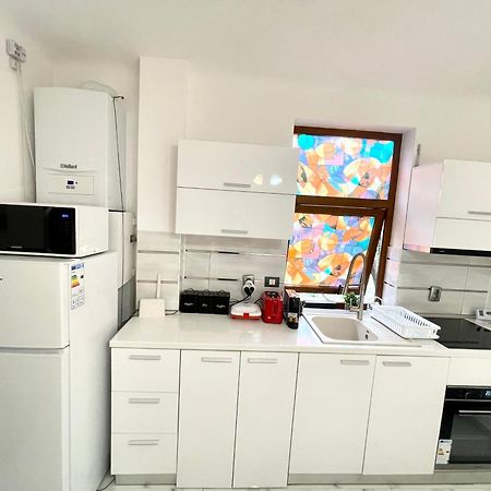 White Studio ブカレスト エクステリア 写真