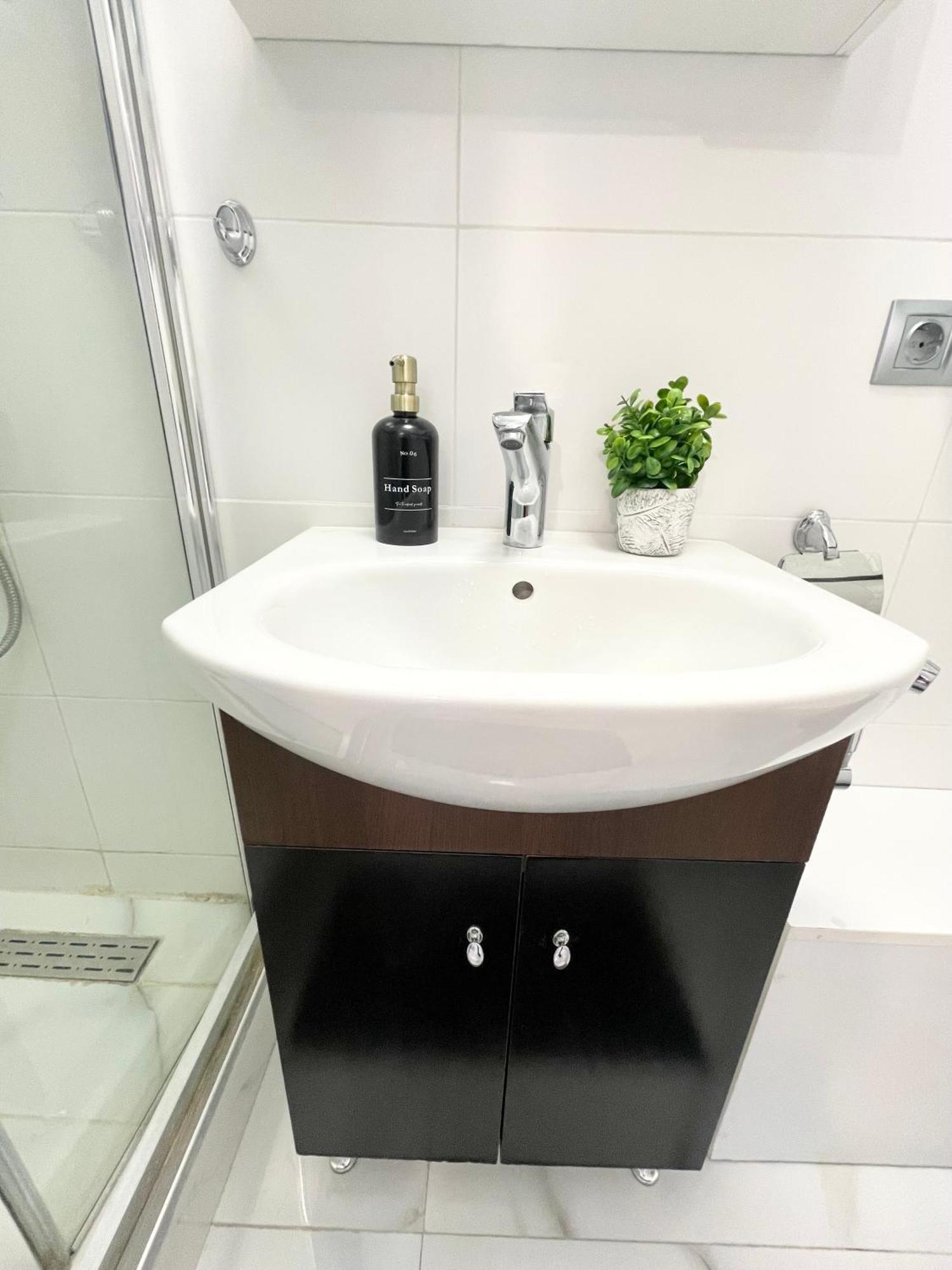 White Studio ブカレスト エクステリア 写真